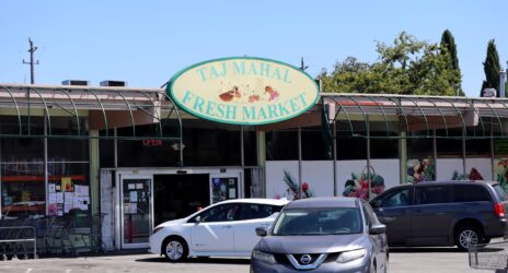 Sunnyvale Village Centers Entrance to Taj Mahal Fresh Market