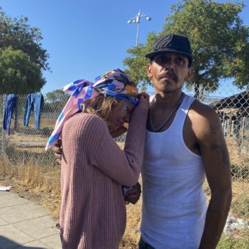 Columbus Park sweep Hector and little sister Girl cries as city conducts sweep