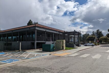Fact Brief: Is the Quinlan Community Center in Cupertino still adding solar panels?