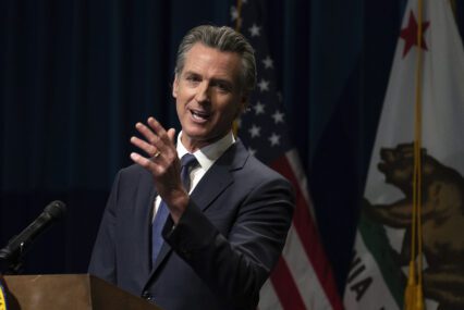 California governor strikes back with new redistricting plan