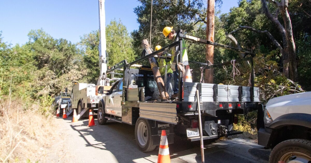 Palo Alto buries power lines, boosts education to lower wildfire risks - San Jose Spotlight