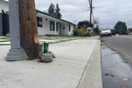 Holzworth: Bringing a knife to a gun fight