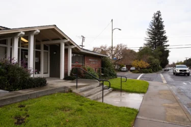 MV Blossom Valley Embarcadero A sidewalk and stairs leading to a building in Mountain View, California