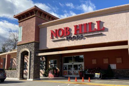 The exterior of a grocery store in Mountain View, California