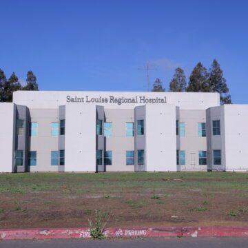 The exterior of a hospital in Gilroy, California