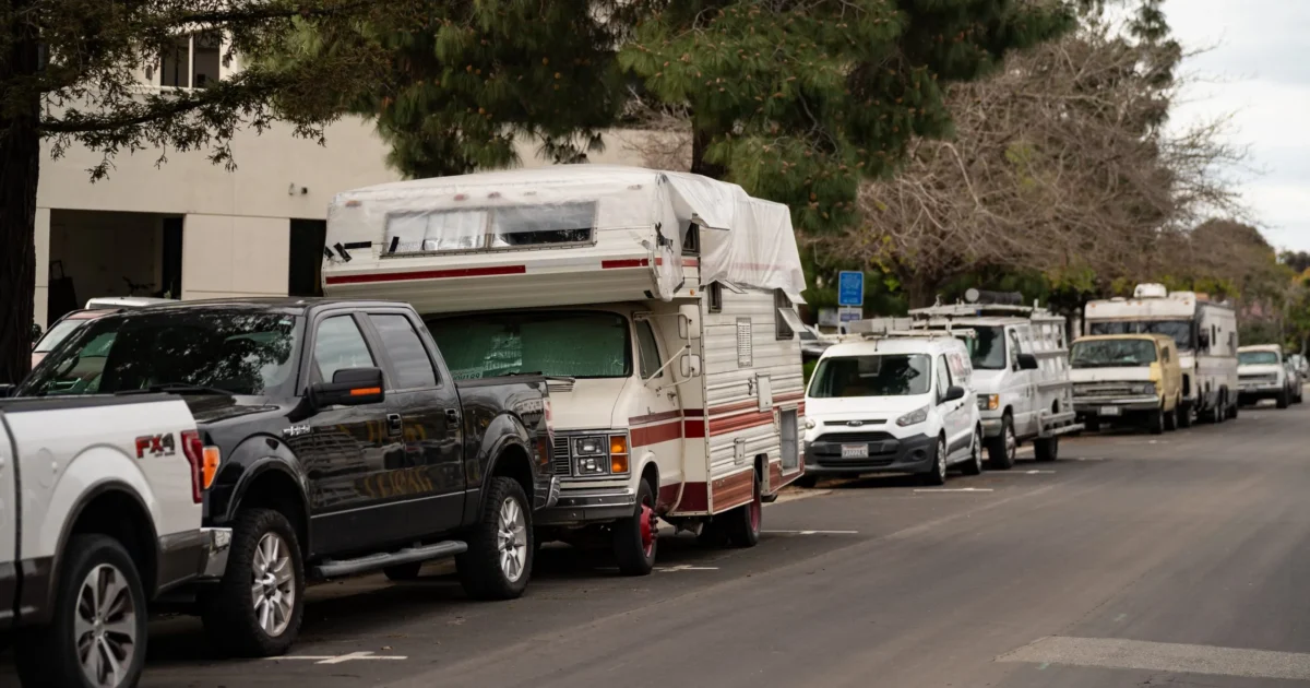 Palo Alto RV parking enforcement up, residents still unhappy - San Jose Spotlight