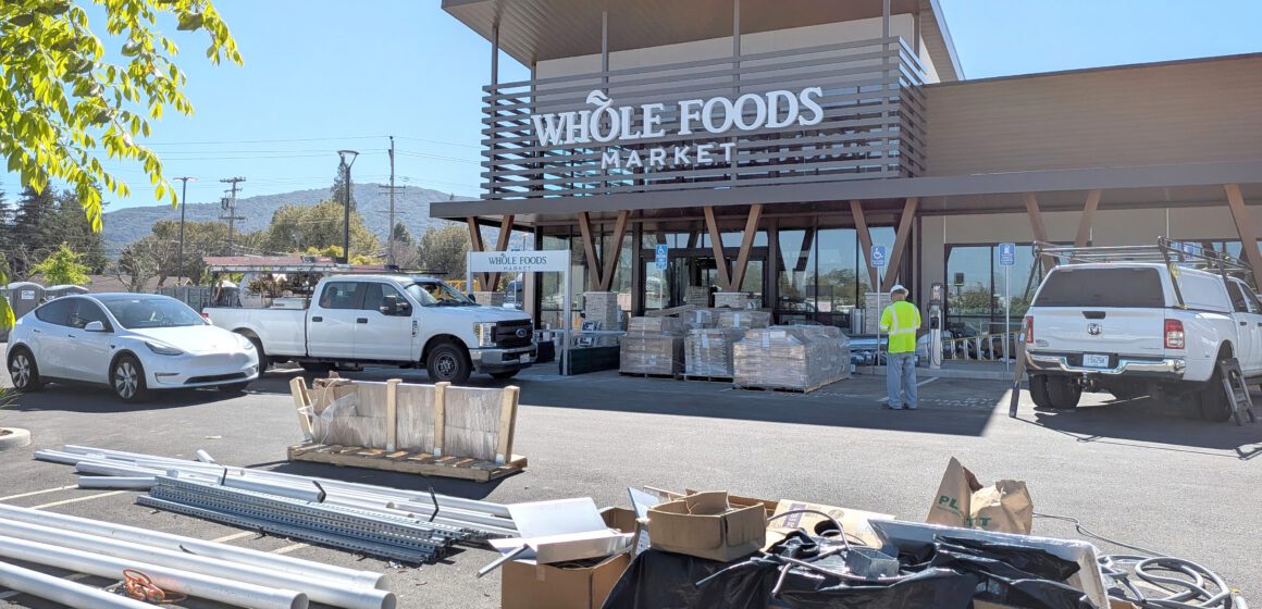 El exterior de un Whole Foods Market en Los Gatos, California