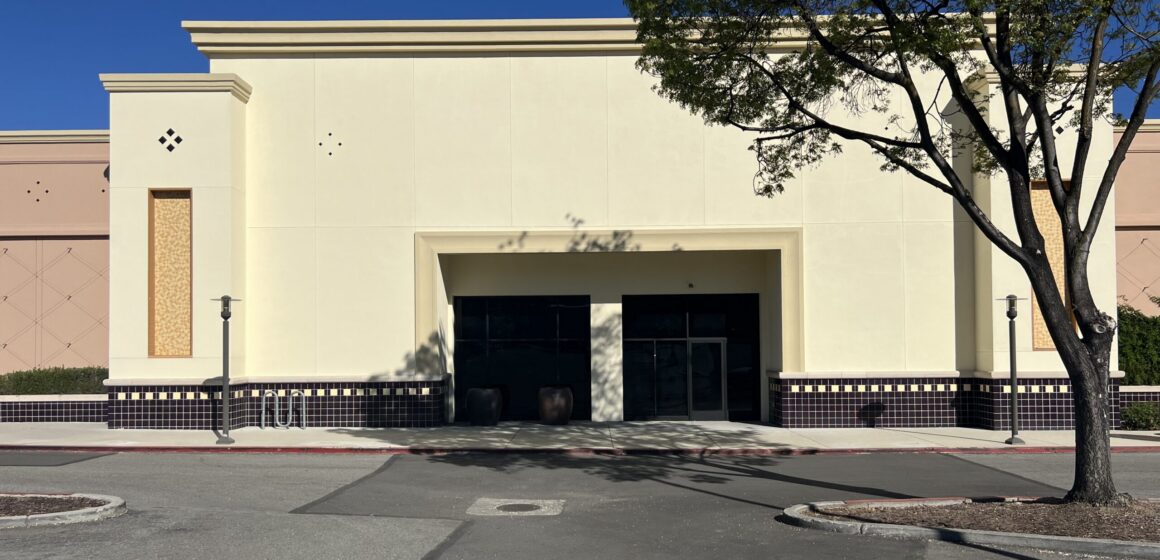 Front exterior of the future Barnes & Noble building in Cupertino, California