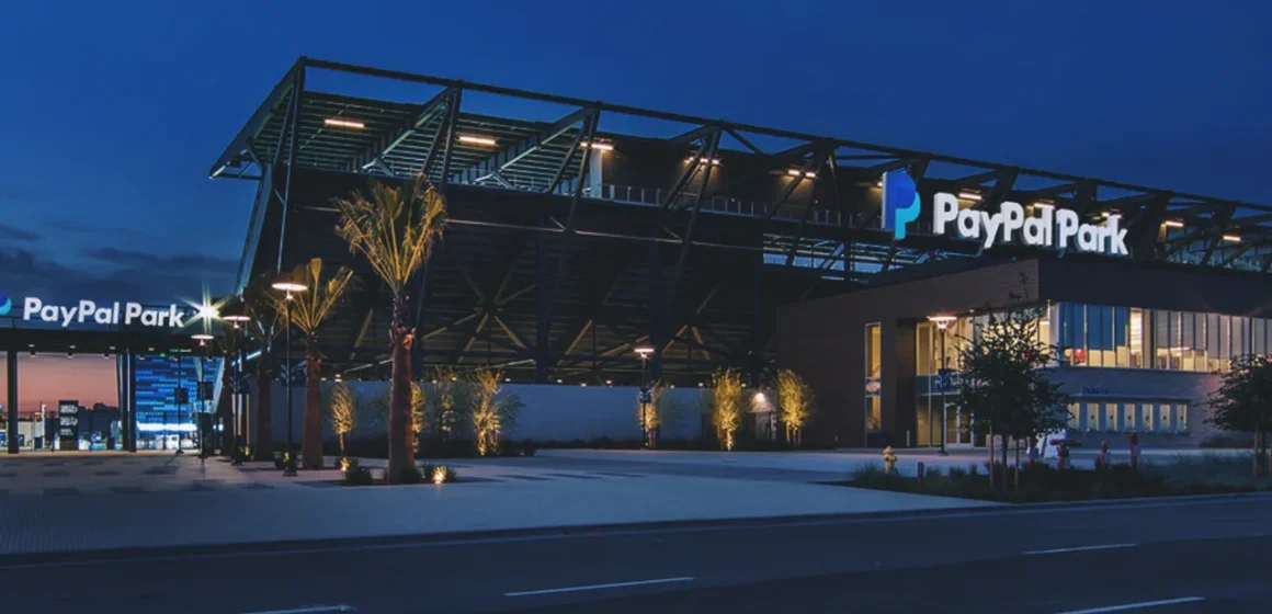 Fact Brief:  Does The San Jose Earthquakes own the longest outdoor bar in North America?
