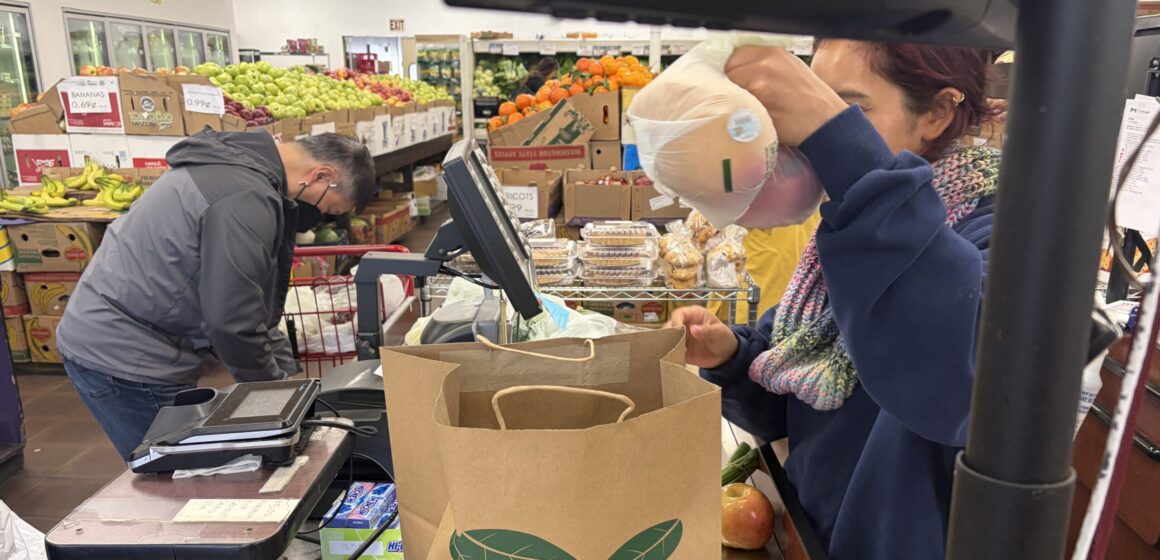 Cupertino applies plastic bag ban to more than grocery stores