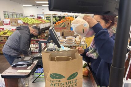 Cupertino applies plastic bag ban to more than grocery stores