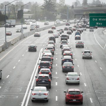 Mountain View shoreline traffic Embarcadero Cars on freeway