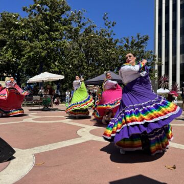 Palo Alto-Pride - People dancing
