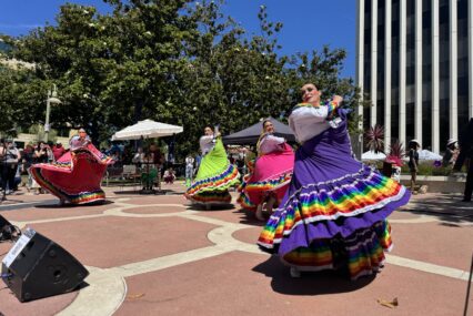 People dancing