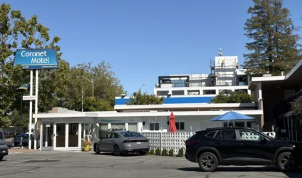 Coronet Motel Palo Alto Embarcadero Cars in the parking lot of a motel in Palo Alto, California