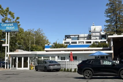 Cars in the parking lot of a motel in Palo Alto, California