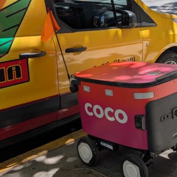 Coco robot service delivery-1 robot delivery service