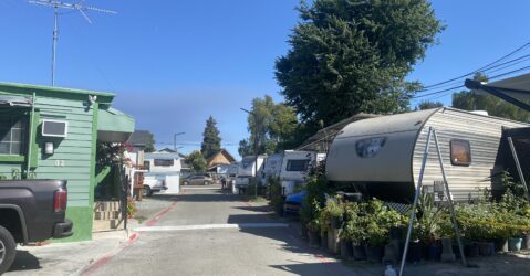 Remolques en un parque de casas móviles en San José, California.